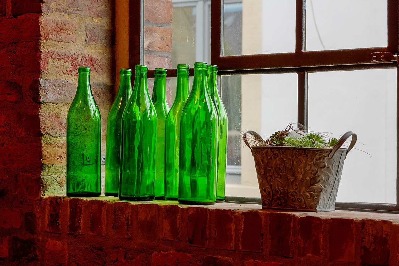 glass bottles by Dietmar Rabich Wikimedia Commons