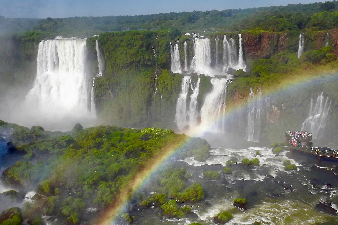 Iguaçu Falls by Jmsfiuza10 wikimedia commons