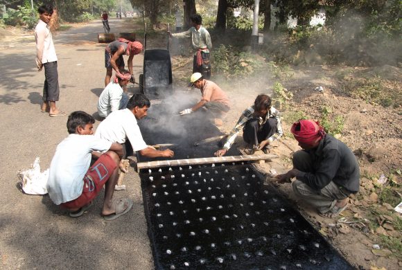 Road_Repairing_Work (Wikimedia Commons)