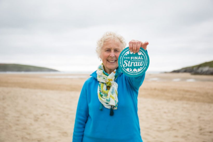 Grandma Power: This 70-Year-Old Managed to Clean Trash Off 52 Beaches