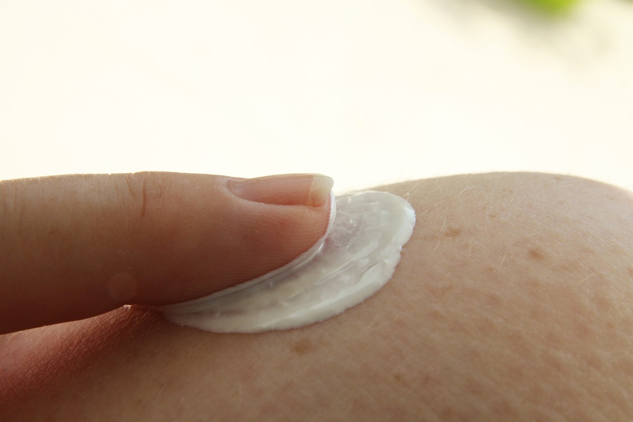 natural sunscreen might not be the best for your skin albeit better for the environment