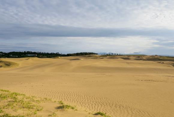 tottori-sand-dunes japan
