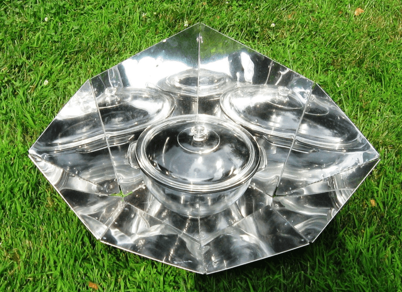 hotpot solar cooking (Wikimedia commons)