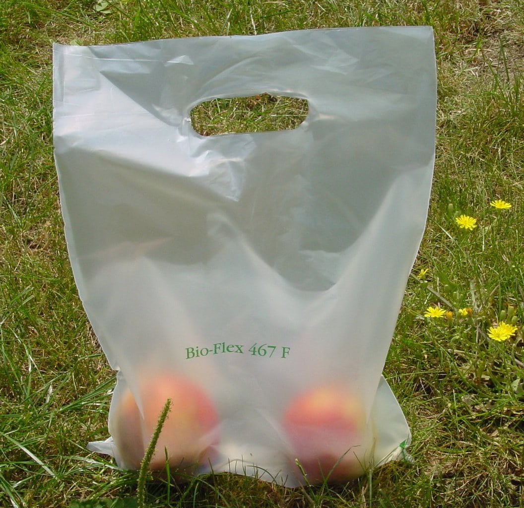 PLA blend bioplastic bag. Photo by F. Kesselring Wikimedia Commons