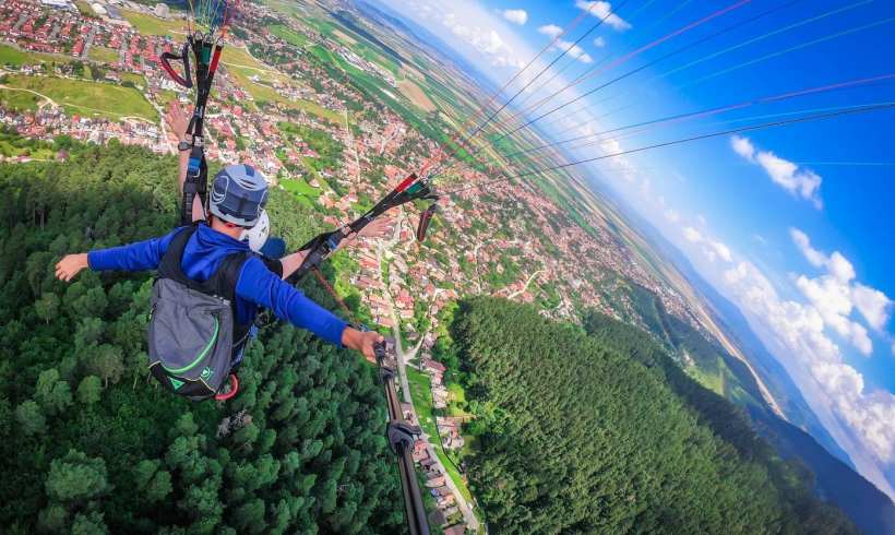 Enjoy Nature from Above: Great Places in the World to Go Paragliding 