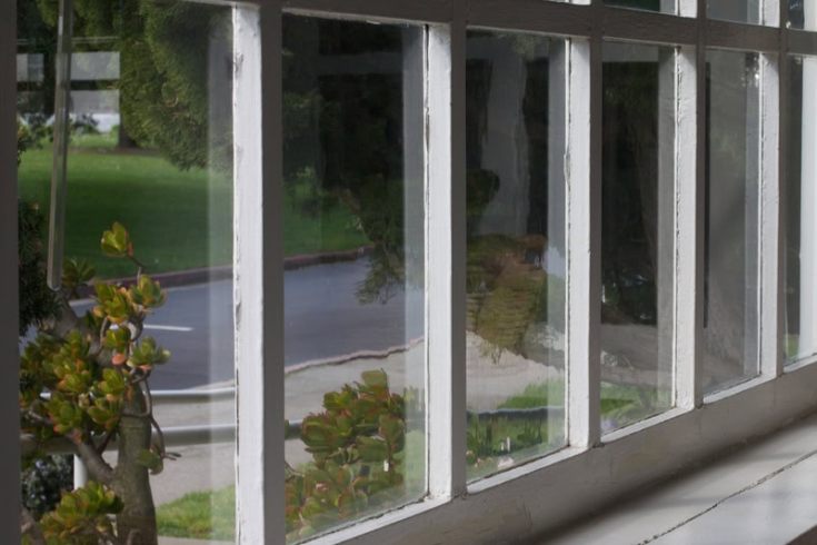 Eco-Friendly Living: Benefits of Screened-In Porch for Sustainable Homes