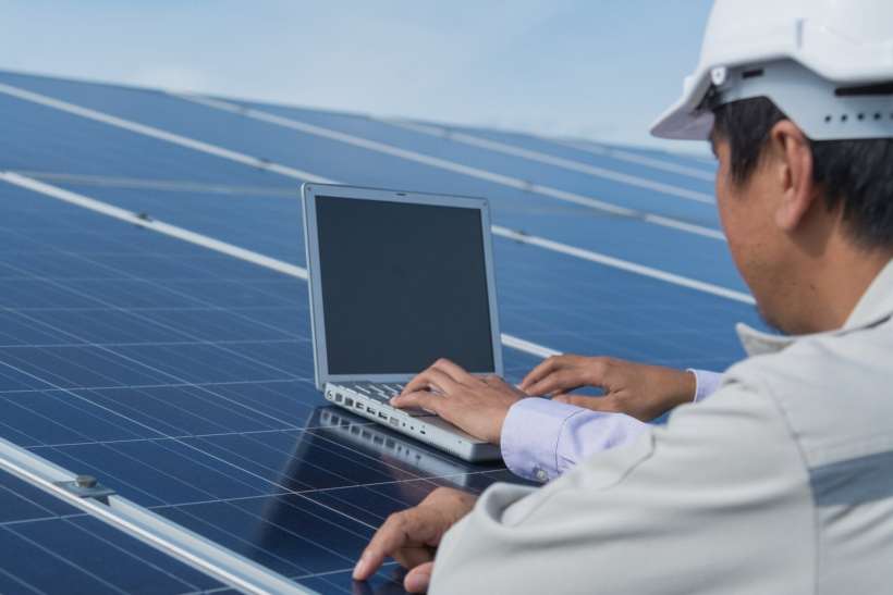 Maximizing Energy Efficiency With a Hybrid Solar Inverter