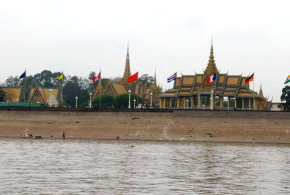 cambodia royal palace