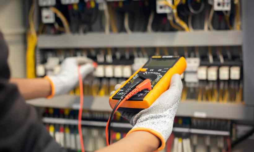Signs Your Business Needs a Commercial Electrical Inspection to Improve Energy Efficiency
